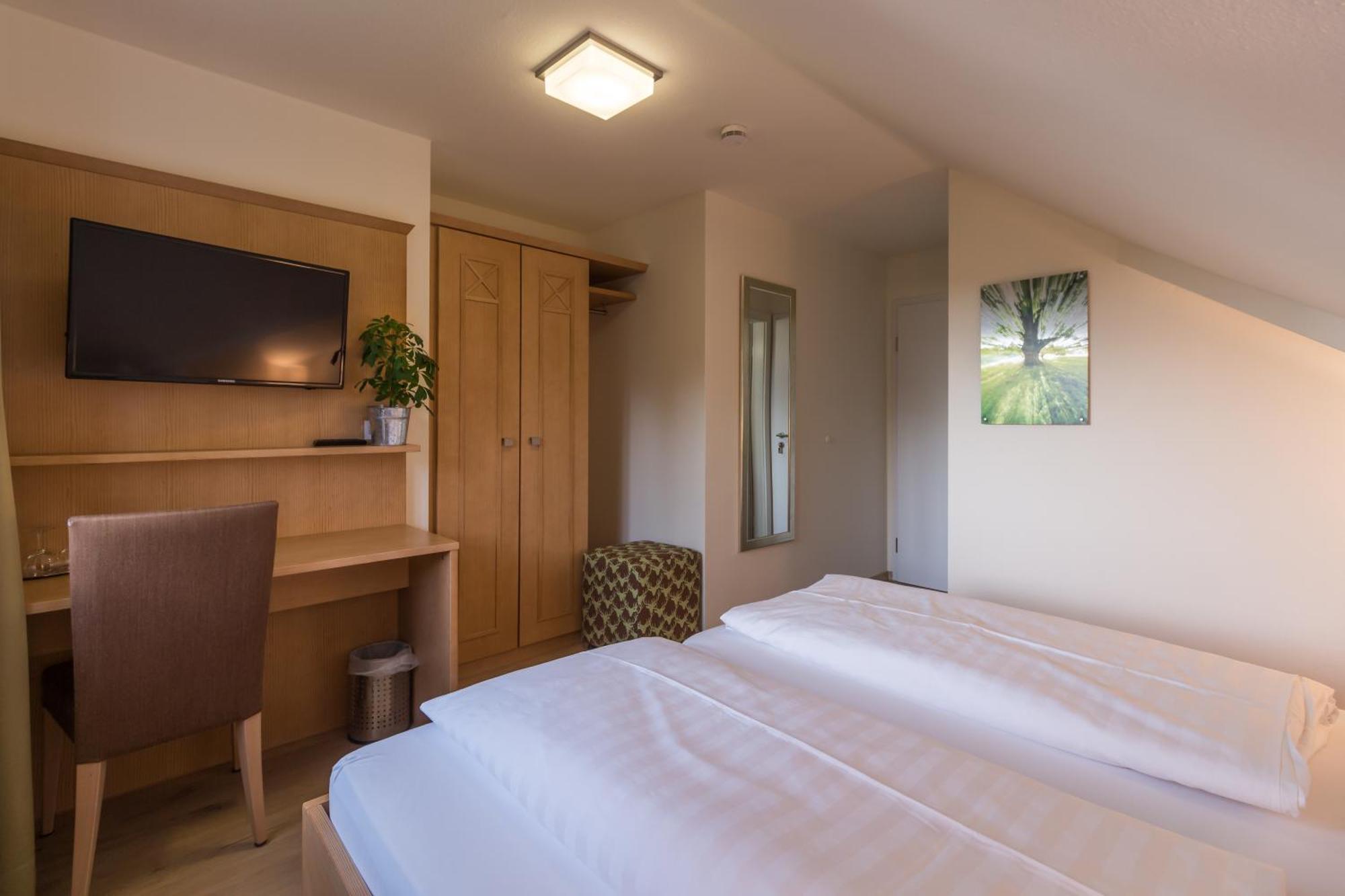 Gaestehaus Burgblick Bisingen Номер фото