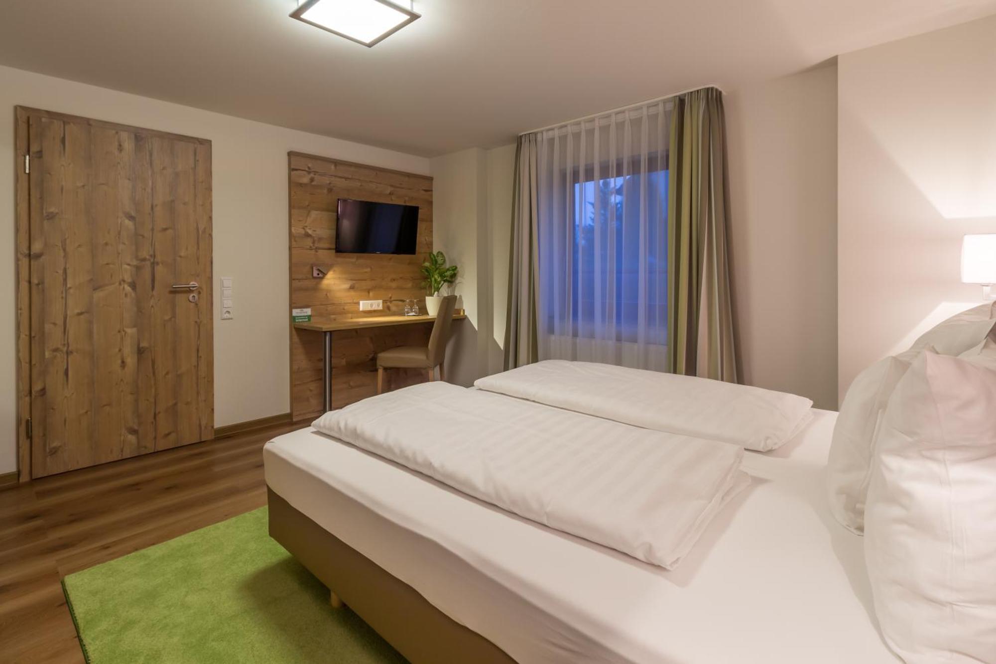 Gaestehaus Burgblick Bisingen Номер фото